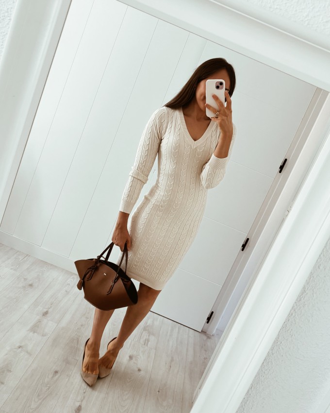 Vestido punto beige