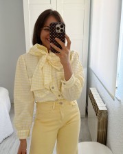 Pantalón amarillo