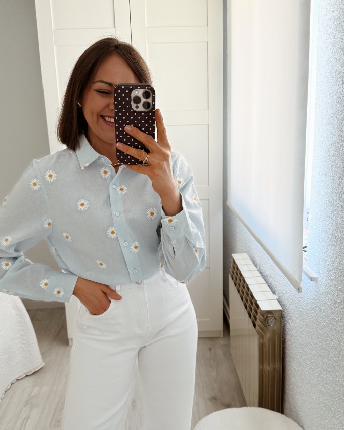 Blusa margarita bordada